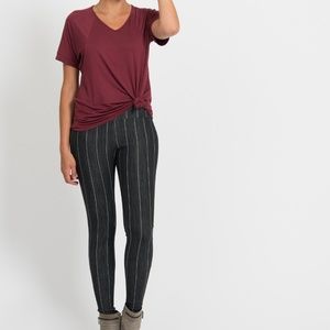 NWT Agnes and Dora Knit Jeggings in Pin Stripe B&W